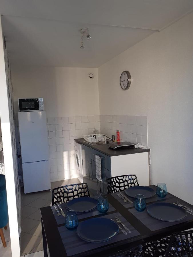 Ideal T1 Balcon 2 Personnes Saint-Etienne (Loire)